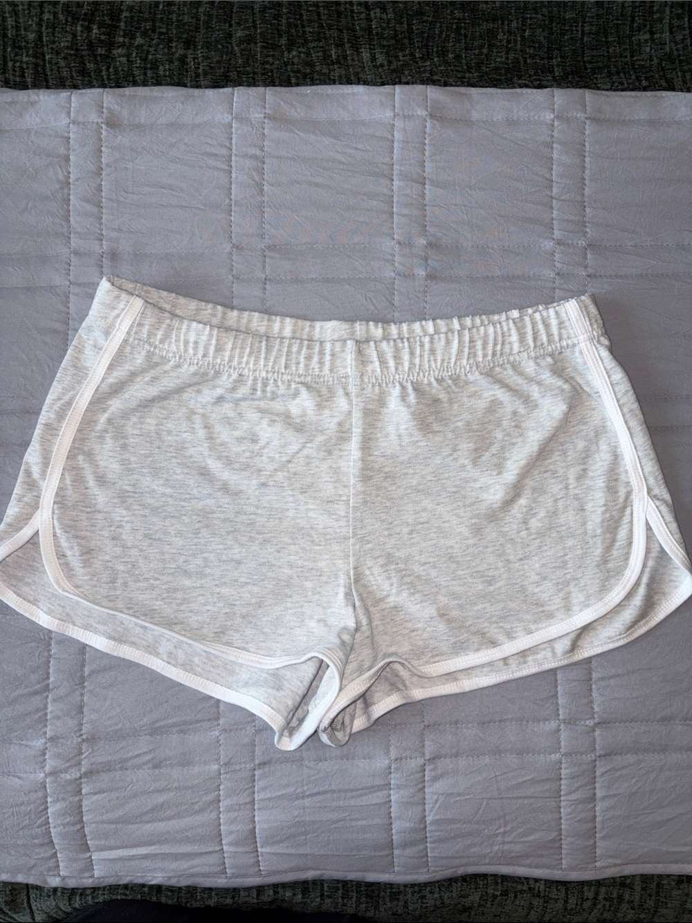 No Boundaries Light Gray Elastic Waist Athletic Shorts